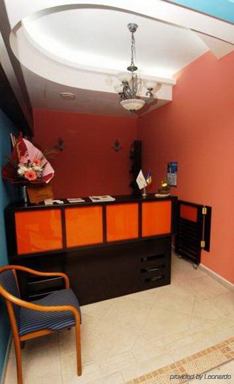 Mesogios Hotel Chisinau Bagian luar foto