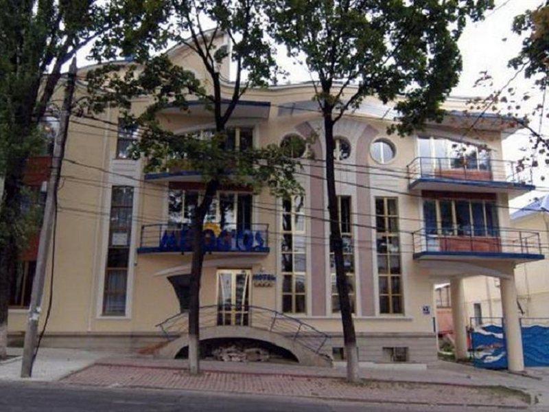 Mesogios Hotel Chisinau Bagian luar foto