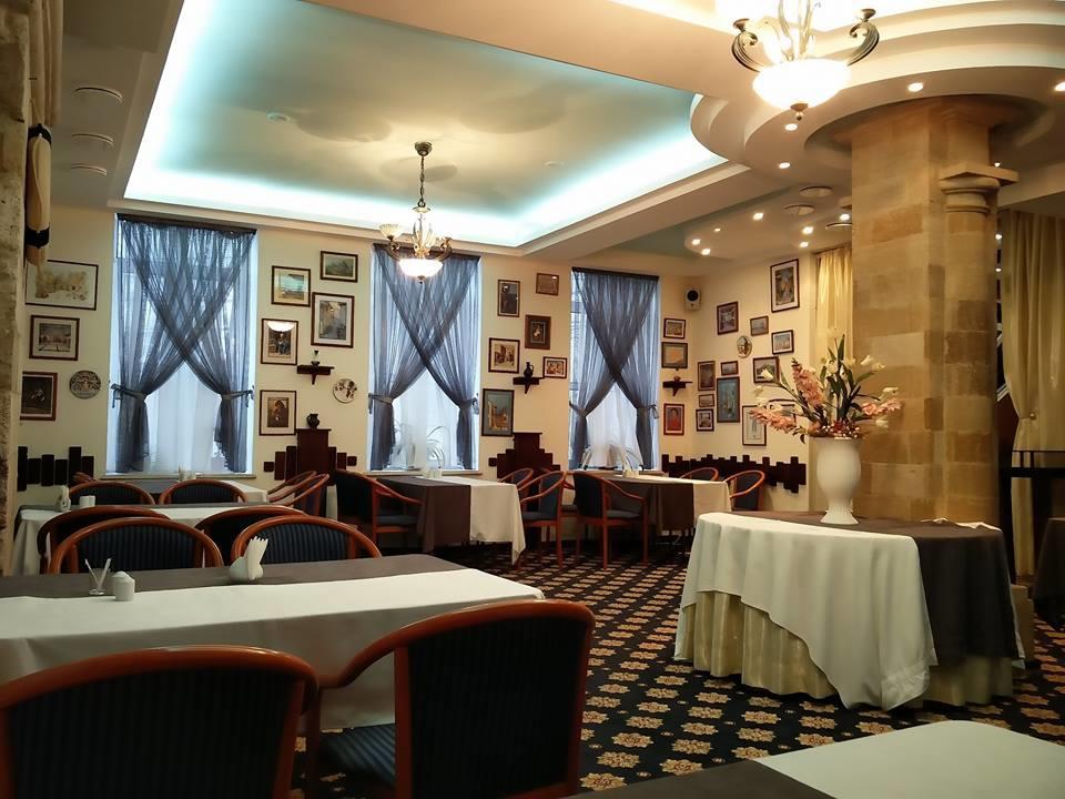 Mesogios Hotel Chisinau Bagian luar foto